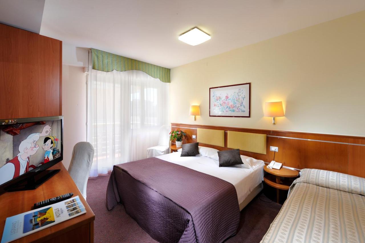 Hotel Eros Lignano Sabbiadoro Eksteriør bilde