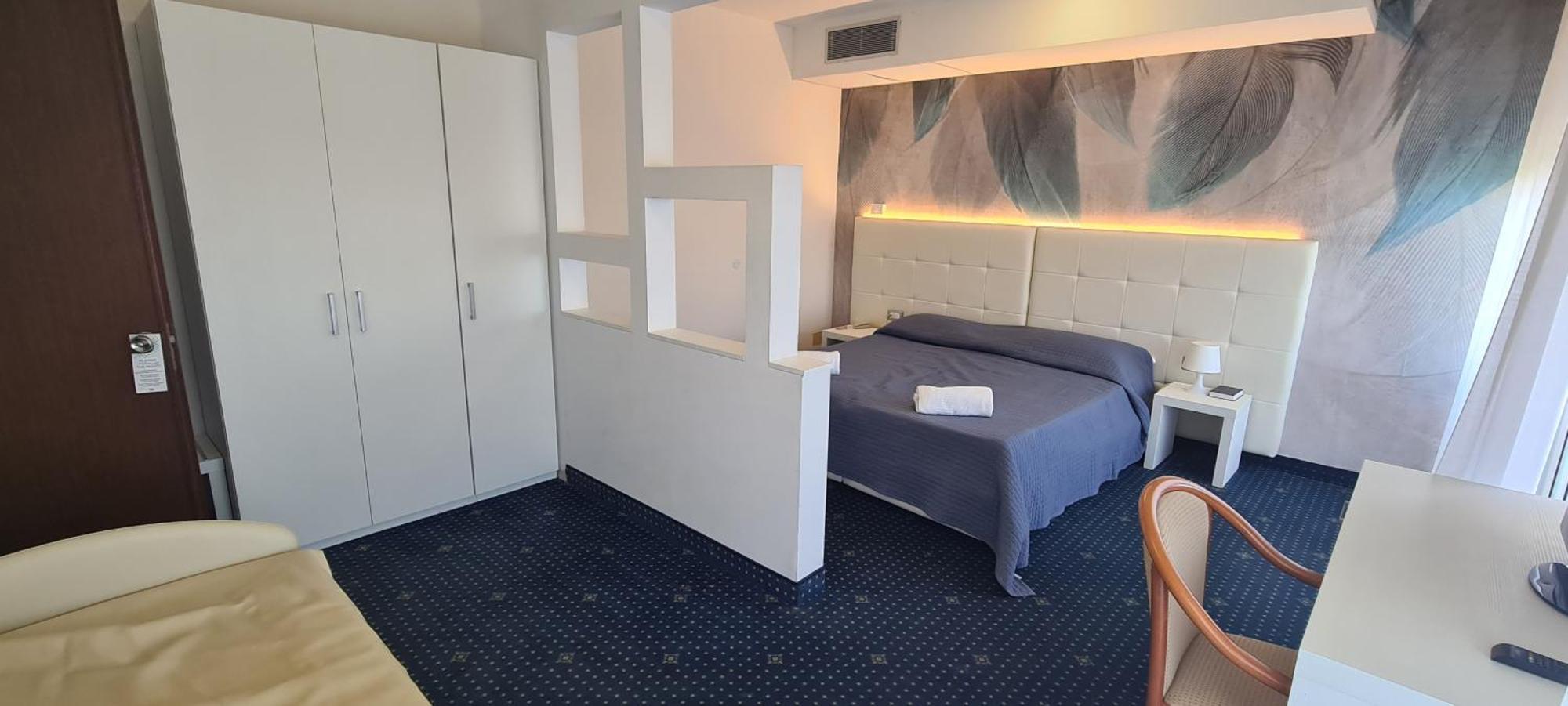 Hotel Eros Lignano Sabbiadoro Eksteriør bilde