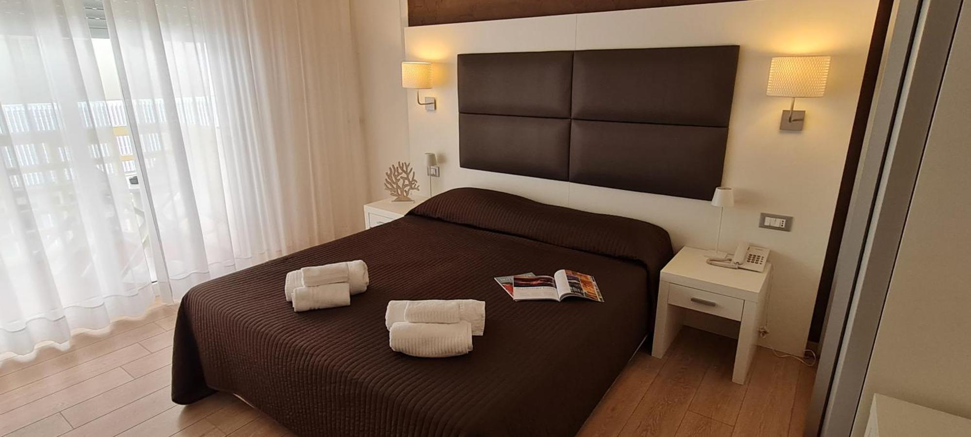 Hotel Eros Lignano Sabbiadoro Eksteriør bilde