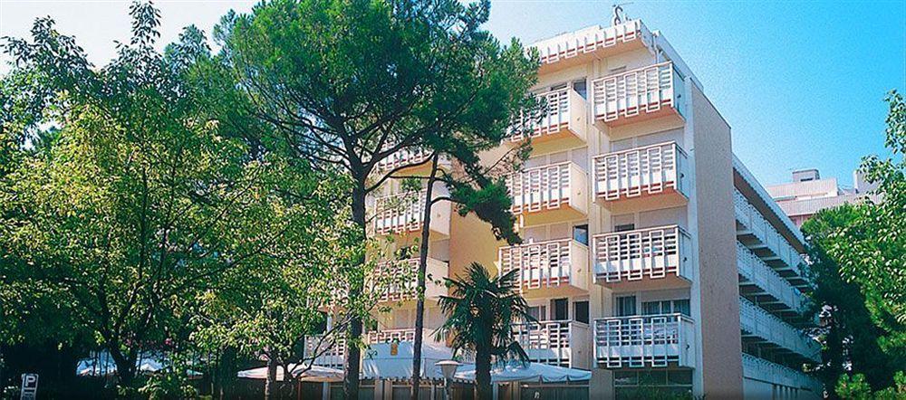 Hotel Eros Lignano Sabbiadoro Eksteriør bilde